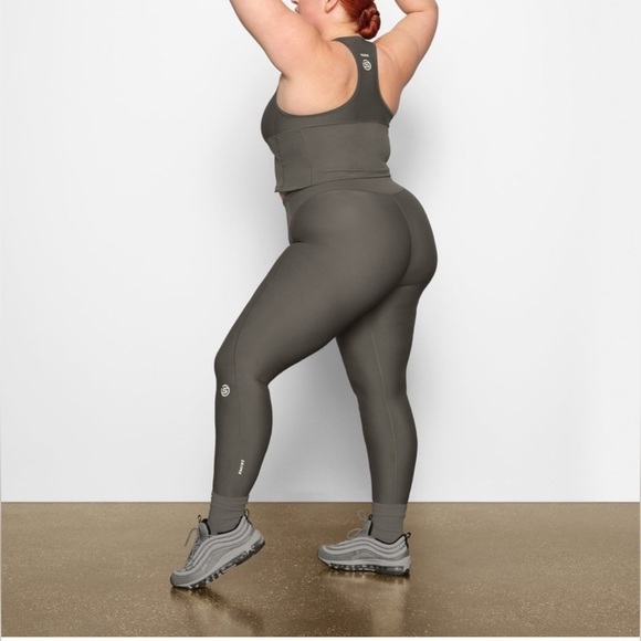 SKIMS Other - NWT-Skims Soft Smoothing Seamless Leggings Size: 2XL